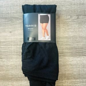 Torrid Women's Black High Rise Stretch Ruched Side Bike Short Size 6X